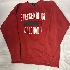 Outfitter Trading Co. Red Breckenridge Colorado Sweatshirt M Ski